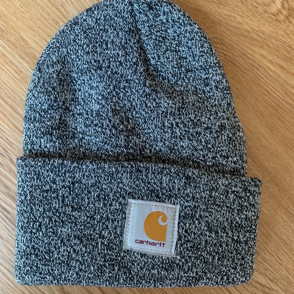CARHARTT Beanie New with Tags BLACK and WHITE